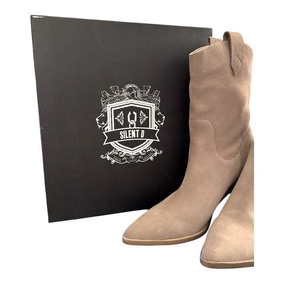 NWT Anthropologie Silent D Munchy Western Boot in Taupe Size 38 - Picture 7 of 11